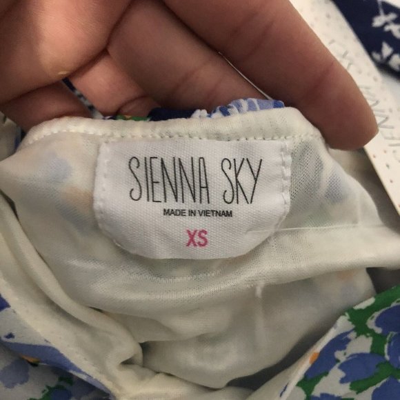 Sienna Sky Women's Halter Top Shirt Blouse  Boho Blue Floral Scarf Top size XS - Picture 10 of 10